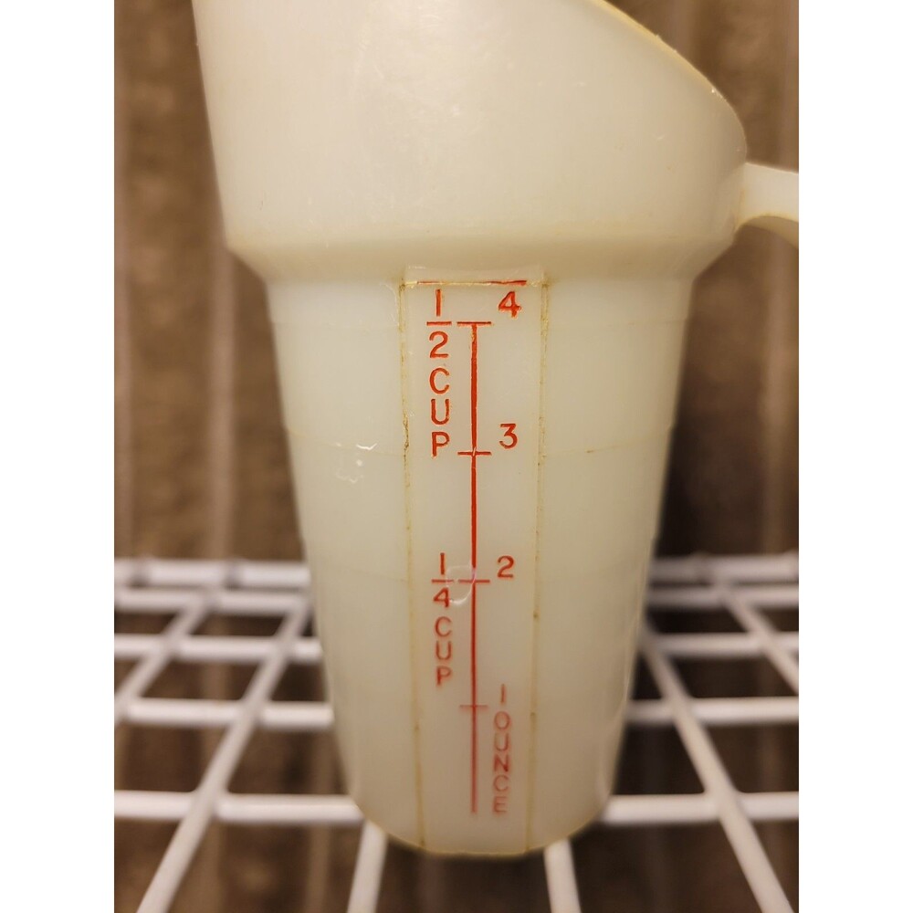 Merry Maid Plastics 1/2 Cup Measuring Scoop 4 Ounces 163 Kitchen Merrymaid Vtg
